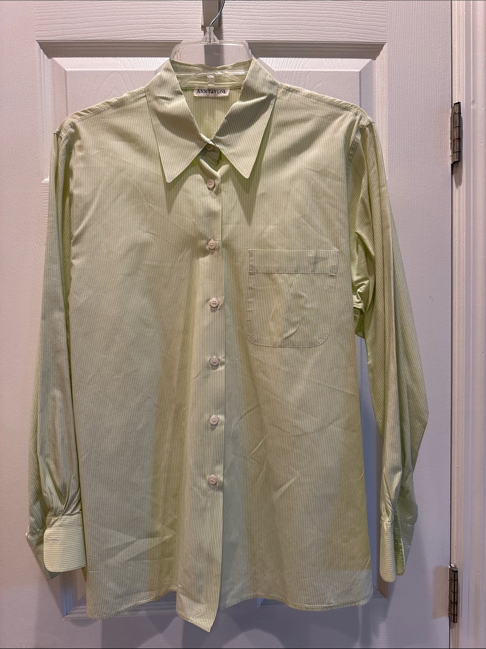 Ann Taylor women’s chartreuse Light Green Button-Down cotton Shirt